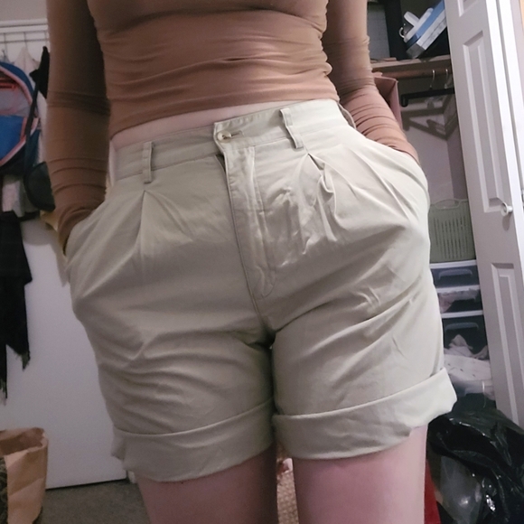 Vintage High Waisted Mom Shorts - Picture 1 of 1